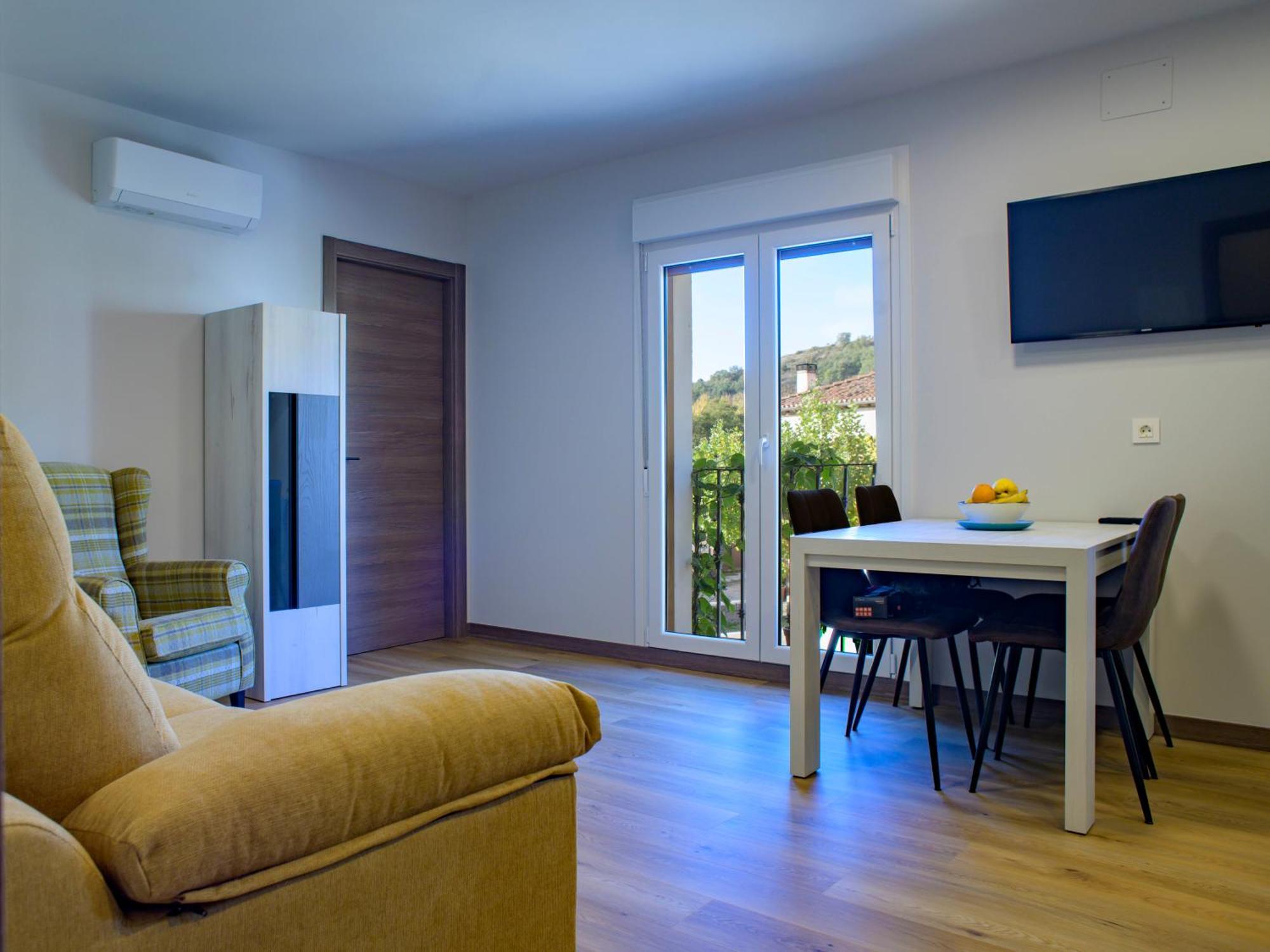 Apartamentos El Puente Covarrubias Kültér fotó